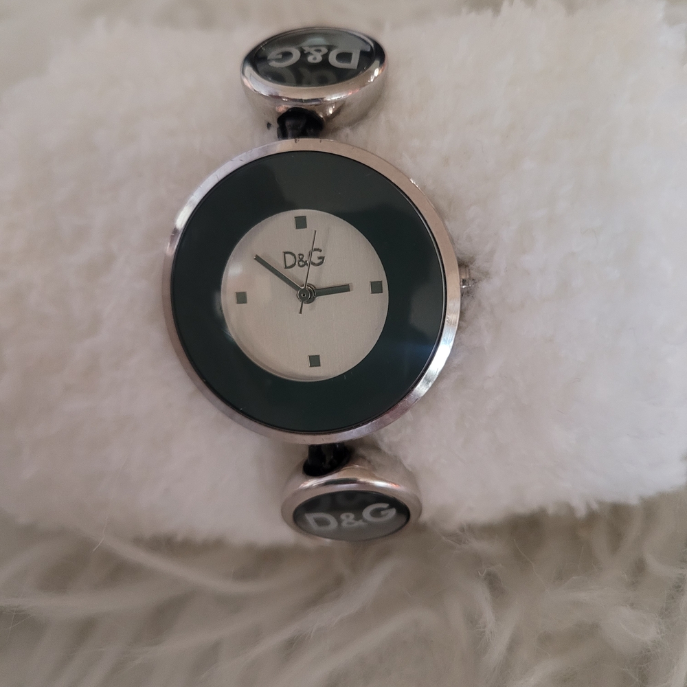 D&G Vintage Black and Silver Women's Watch